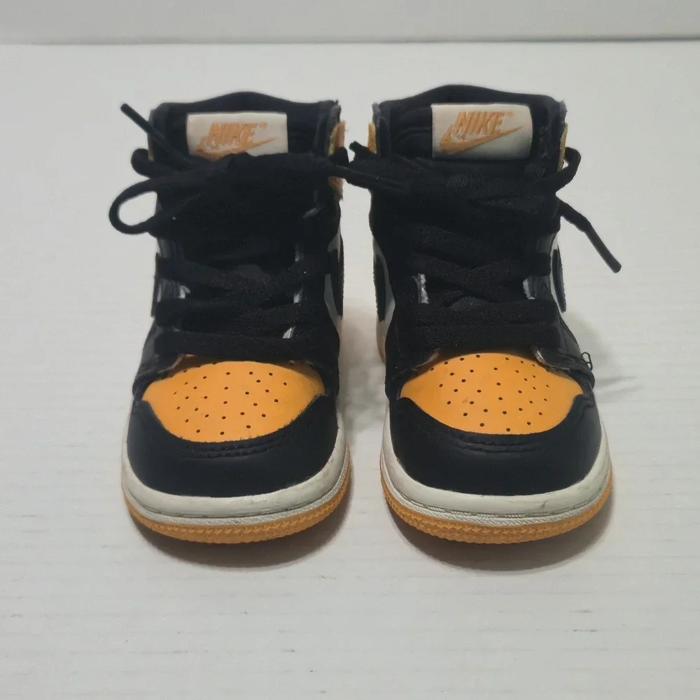 Retro Jordan 1 High OG (TD) Yellow Toe Toddler Size 5C AQ2665-711